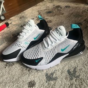Nike Air Max 270